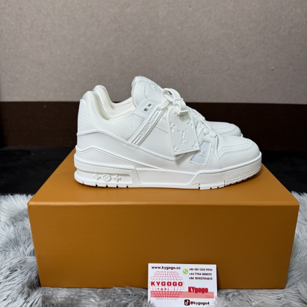 「#106」LOUIS VUITTON Trainer