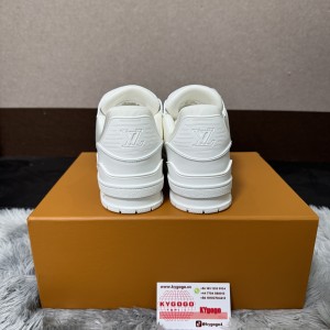 「#106」LOUIS VUITTON Trainer 