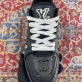 「#107」LOUIS VUITTON Trainer