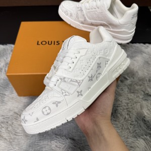 「#100」LOUIS VUITTON Trainer 