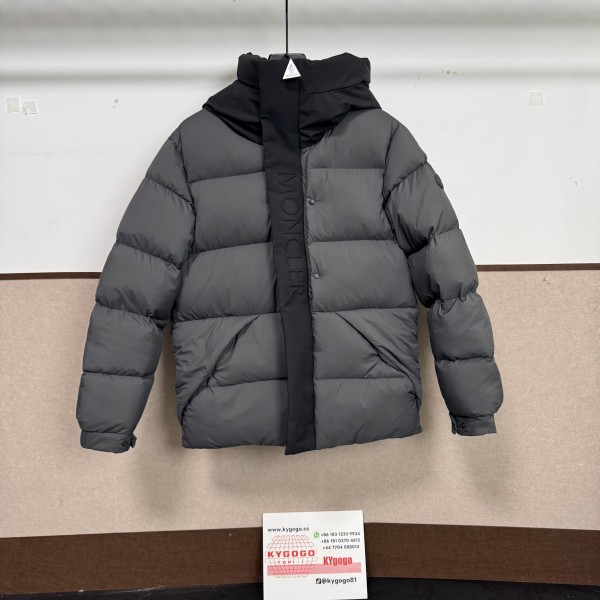 「#6430」Moncler jacket; down/puffer jacket