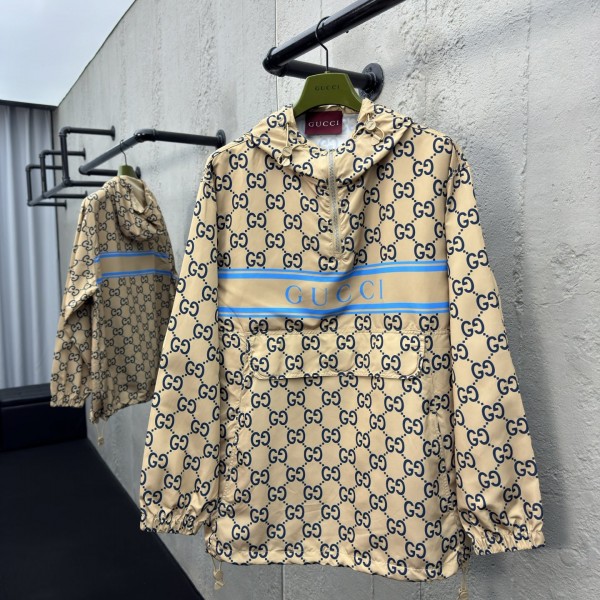 「#2847」Gucci hoodie; hooded jacket