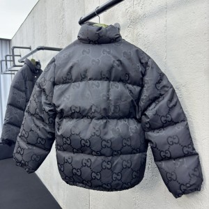 「#2883」Gucci jacket; down/puffer jacket